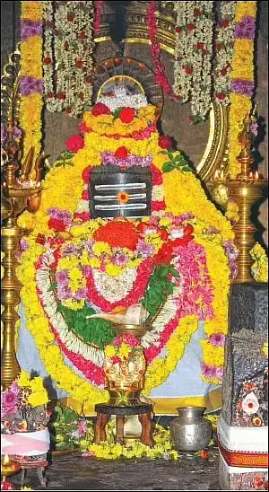 8. Arulmigu Eesanya Lingam